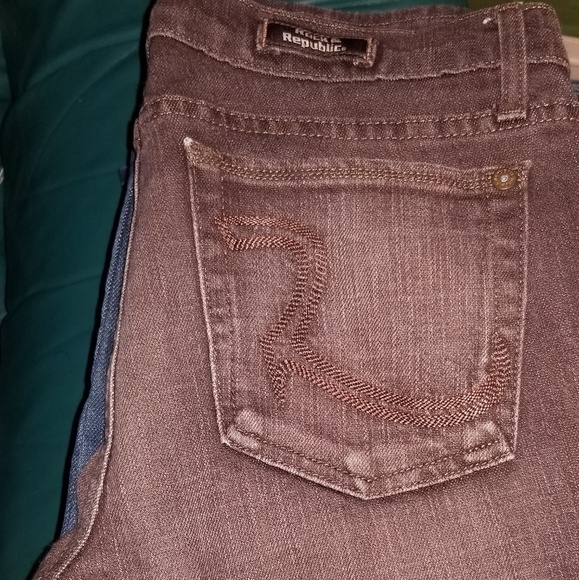 Rock and Republic Lady's Jean - Picture 1 of 2
